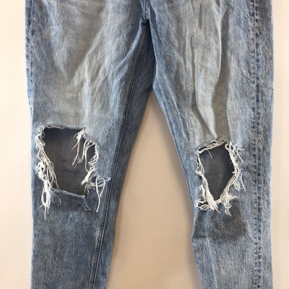 American Eagle Mom Jeans Womens 6 Light‎ Distressed Cotton Denim Blown Knees - Picture 3 of 14